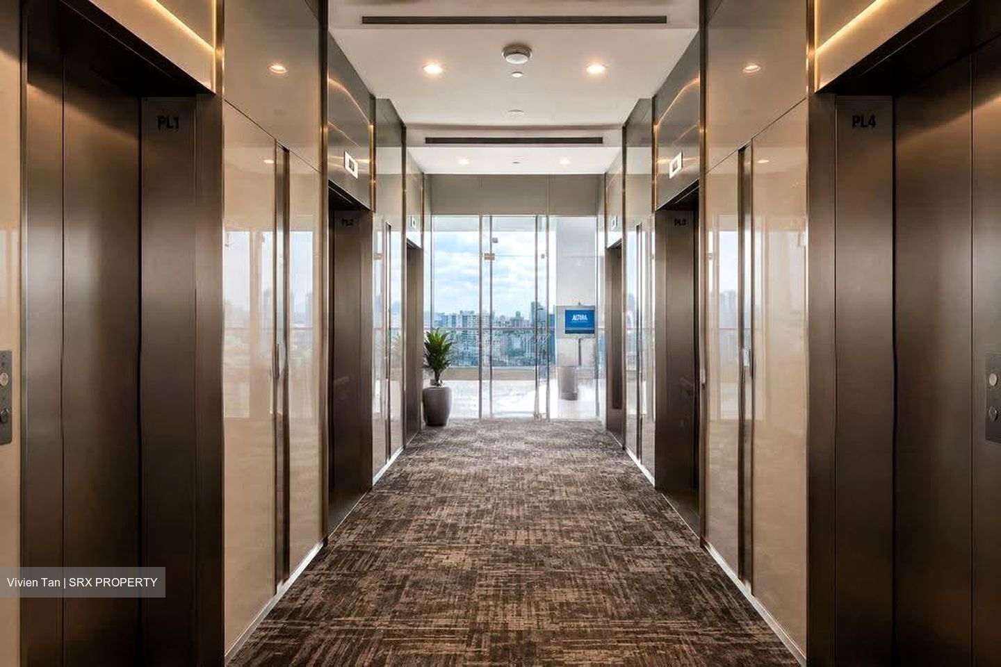 Centrium Square (D8), Office #612297961